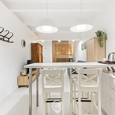 Apartman Maio Apartment, Cozy In